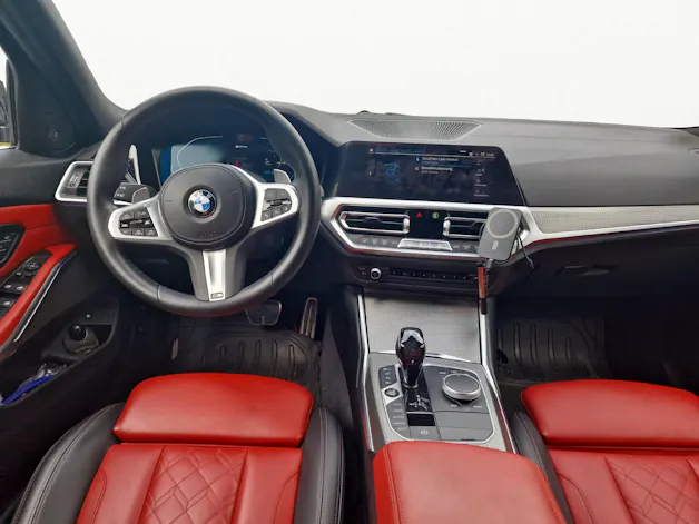 BMW 330e xDrive SAG