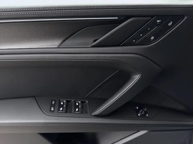 Porsche Cayenne Electric