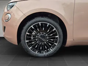 Fiat 500 La Prima