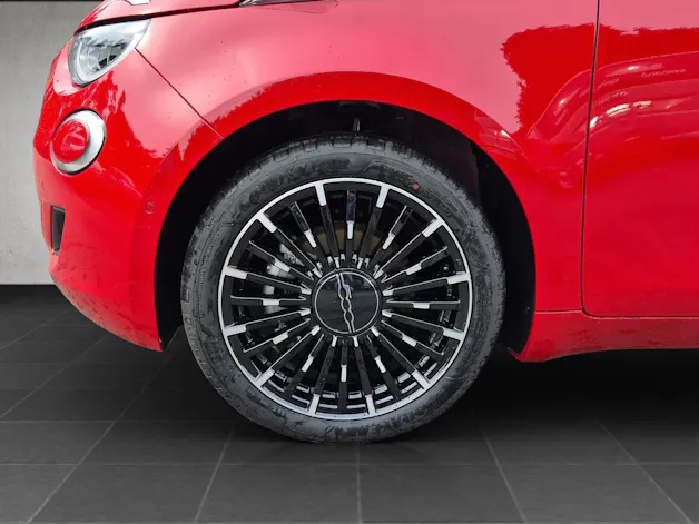 Fiat 500 La Prima