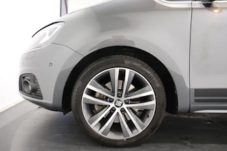 https://vehicle.imgix.net/4338476/1d0ea8be-8509-46b5-9acd-13faaeb25e0c.JPG