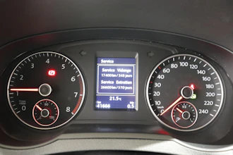 https://vehicle.imgix.net/4338476/8d7cfd96-65a7-4813-81fb-41fa37d7f32a.JPG