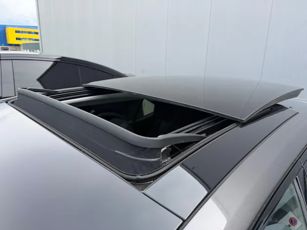 DS Automobiles 4 1.6 E-Tense Performance Line