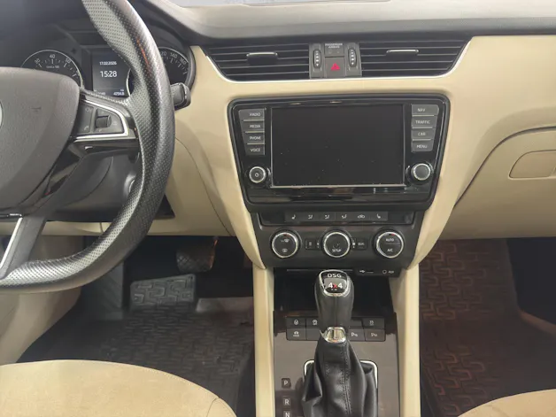 Škoda Octavia Combi 1.8 TSI Elegance 4x4 DSG