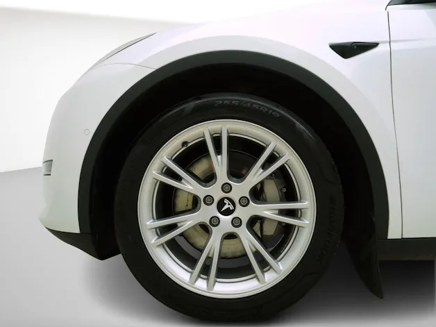 Tesla Model Y Long Range Dual AWD