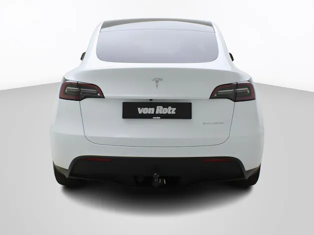 Tesla Model Y Long Range Dual AWD