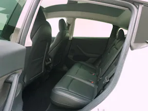 Tesla Model Y Long Range Dual AWD