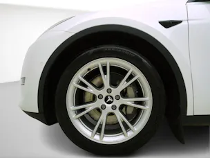 Tesla Model Y Long Range Dual AWD
