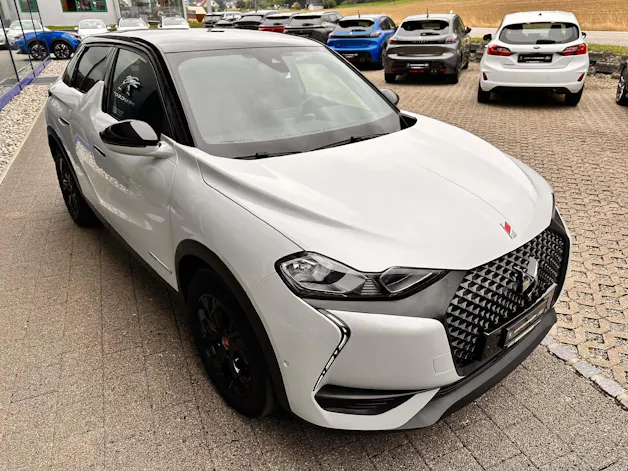DS Automobiles 3 Crossback 1.2 PureTech 155 Performance Line