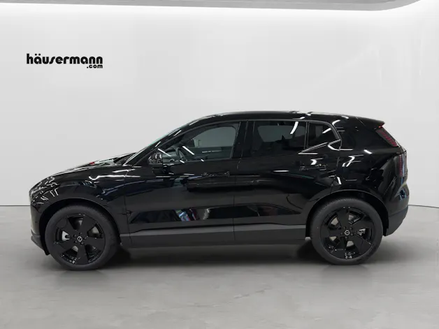 Volvo EX30 Ultra XCENTRIC Black Edition