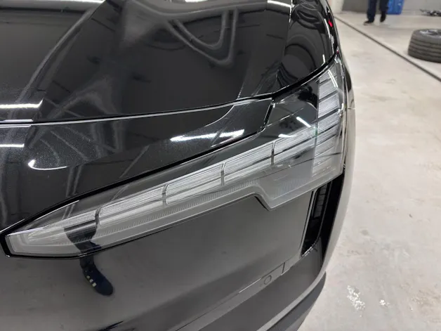 Volvo EX30 Ultra XCENTRIC Black Edition