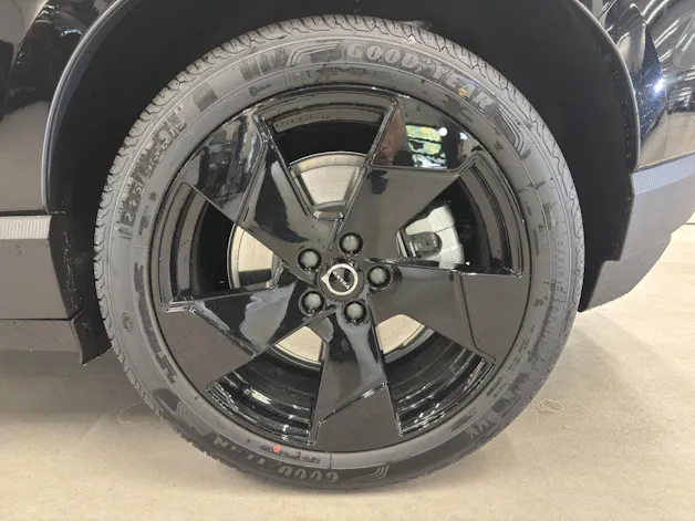 Volvo EX30 Plus XCENTRIC Black Edition