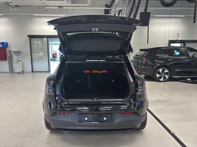 Volvo EX30 Plus XCENTRIC Black Edition