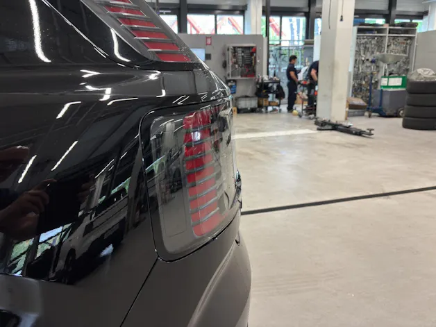 Volvo EX30 Plus XCENTRIC Black Edition