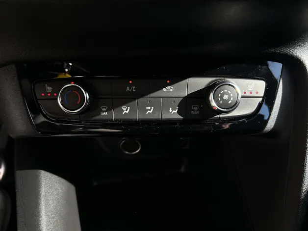 Opel Corsa 1.2 T Hybrid Viva