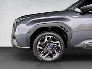 Subaru Forester Station 2.0i e-Boxer Swiss Plus