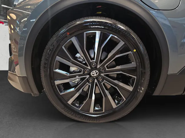 Toyota C-HR+ Premium AWD