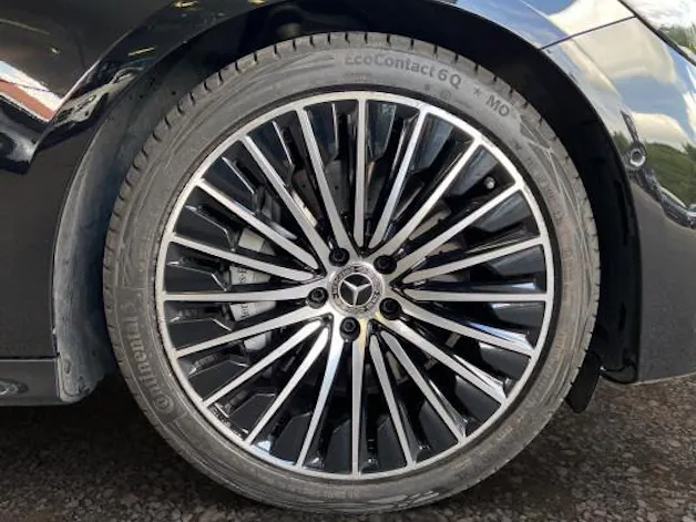 Mercedes-Benz E 200 9G-Tronic 4Matic