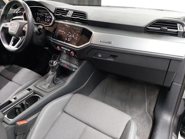 Audi Q3 40 TFSI S line quattro S-tronic