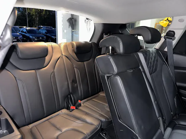 Hyundai Santa Fe 1.6 T-GDi HEV Amplia 4WD Automatic | 1.Hand | Inkl. Dachbox | Werksgarantie |