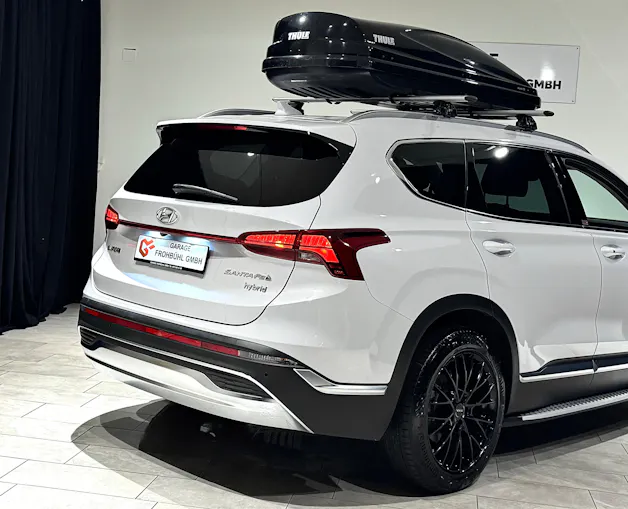 Hyundai Santa Fe 1.6 T-GDi HEV Amplia 4WD Automatic | 1.Hand | Inkl. Dachbox | Werksgarantie |
