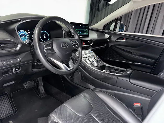 Hyundai Santa Fe 1.6 T-GDi HEV Amplia 4WD Automatic | 1.Hand | Inkl. Dachbox | Werksgarantie |