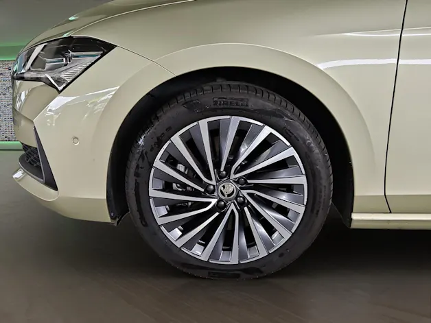 Škoda Superb Combi 2.0 TDi L&K 4x4 DSG