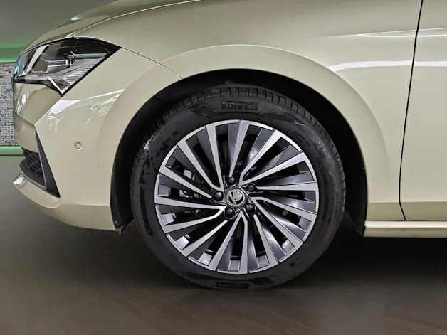 Škoda Superb Combi 2.0 TDi L&K 4x4 DSG