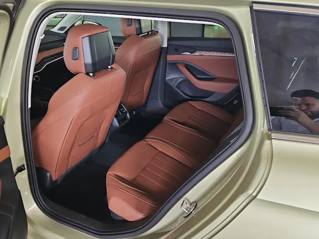 Škoda Superb Combi 2.0 TDi L&K 4x4 DSG