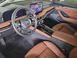 Škoda Superb Combi 2.0 TDi L&K 4x4 DSG