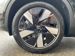 Volvo EX40 Essential