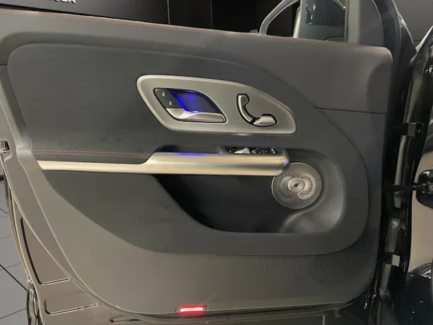 Mercedes-Benz GLB 350 4Matic with EQ Technology