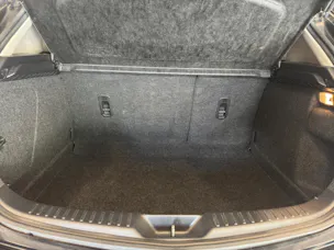 Mazda 3 Hatchback 1.6 Red Edition