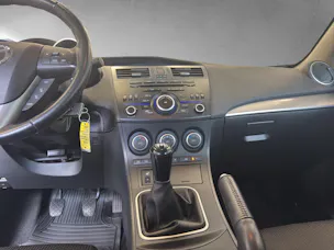 Mazda 3 Hatchback 1.6 Red Edition