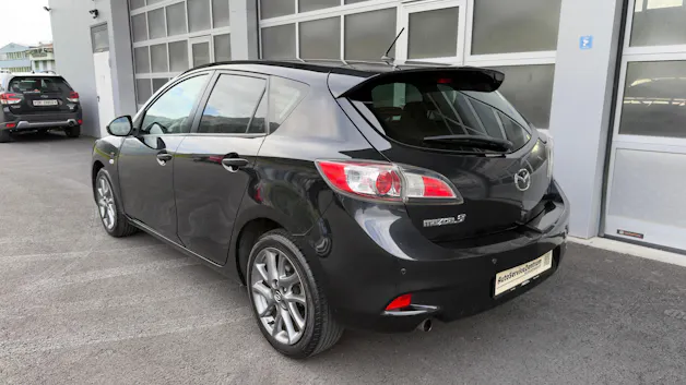 Mazda 3 Hatchback 1.6 Red Edition