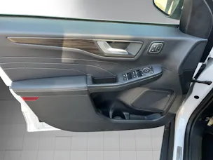 Ford Kuga 2.5 PHEV Vignale 2WD