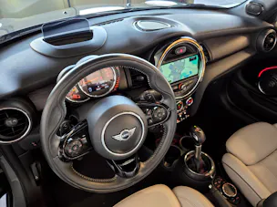 Mini Cabrio F57 2.0i Cooper S SAG