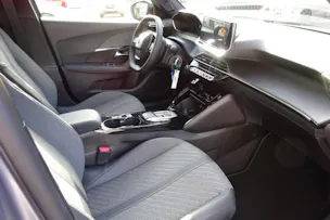 Peugeot 2008 1.2 145 MHEV Allure