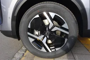 Peugeot 2008 1.2 145 MHEV Allure