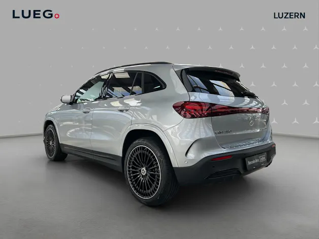 Mercedes-Benz EQA 350 66,5 kWh 4Matic Swiss Star