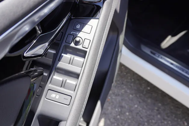 Land Rover Range Rover Evoque P 300e S AT8