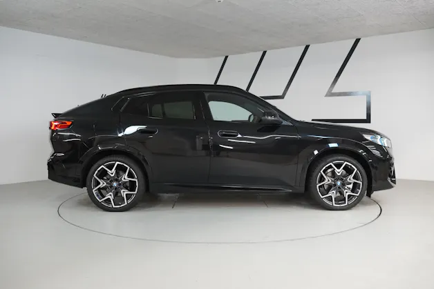 BMW iX2 xDrive 30 M Sport