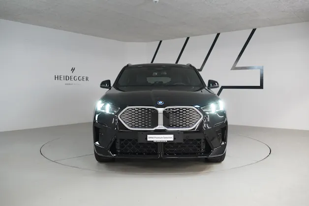 BMW iX2 xDrive 30 M Sport