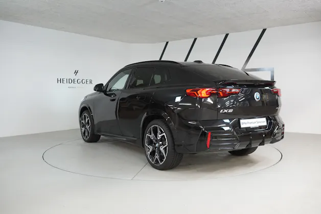 BMW iX2 xDrive 30 M Sport