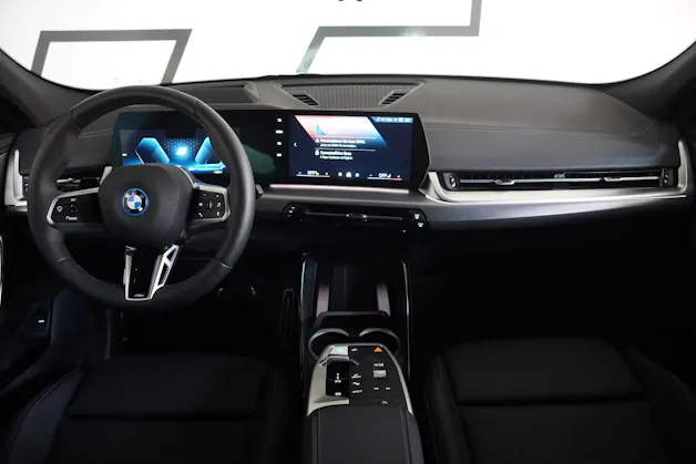 BMW iX2 xDrive 30 M Sport