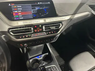 BMW 118i Essential Edition Steptronic