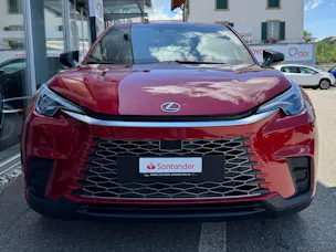 Lexus LBX FWD Impression CVT