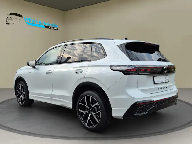 VW Tiguan 2.0 TSI DSG R-Line 4Motion