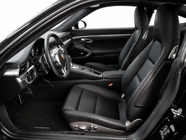 Porsche 911 Carrera 4S PDK 911R-Design