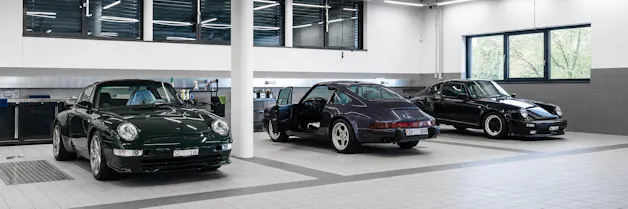 Porsche 911 Carrera 4S PDK 911R-Design